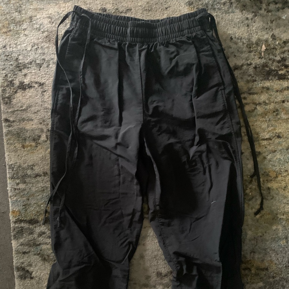 urban outfitters black wind breaker joggers